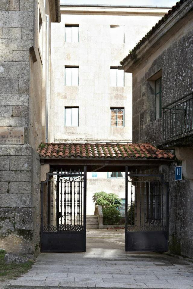 Hospederia Monasterio De Poio Hotel Exterior photo